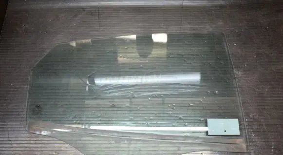 Hyundai ix35 Rear door window glass