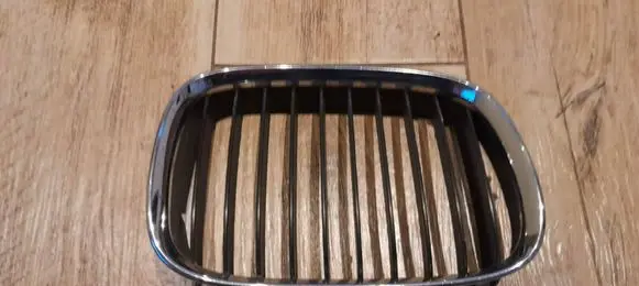 BMW 5 E39 Front grill 81593140