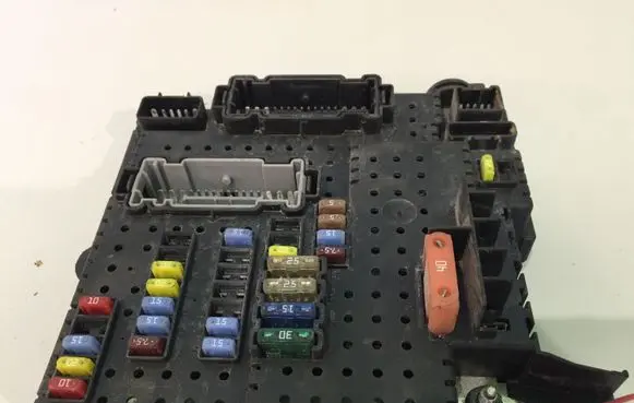 Volvo S80 Fuse module 8676391 04W336 12217799