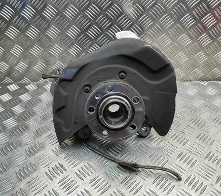 Volkswagen Polo VI Front wheel hub 2Q0407621B 2Q0407255L