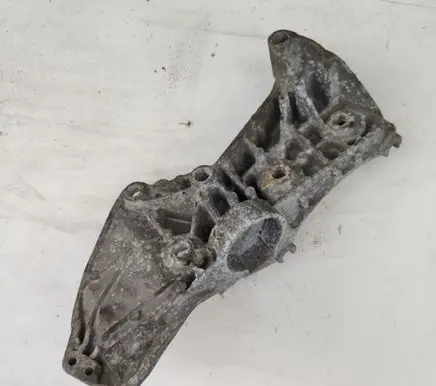 Renault Megane II Generator/alternator bracket 8200669494