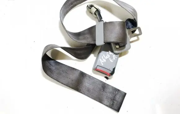 Middle seatbelt (rear)