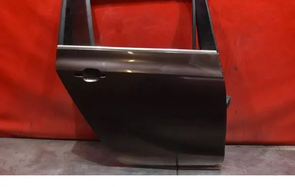 Opel Zafira C Rear door 