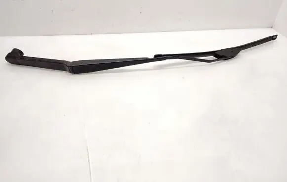 Subaru Forester SH Front wiper blade arm 7623