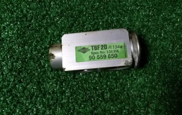 Opel Astra G Air conditioning (A/C) expansion valve 90559850 324308 TBF2DR134A