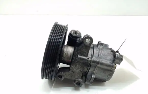 Mercedes-Benz E W210 Power steering pump A0024669201