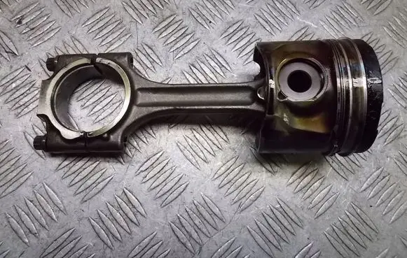 Volvo S80 Piston 