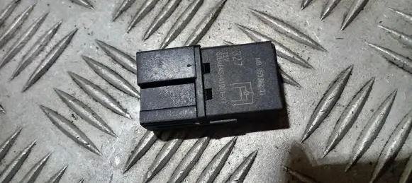 Ford Focus Other relay v23074 327