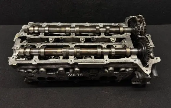 Mercedes-Benz GLE (W166 - C292) Engine head A6420104306 15500 R642016