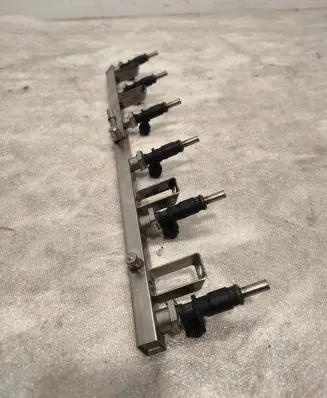 BMW 5 E60 E61 Fuel injectors set 7531634 5253001042