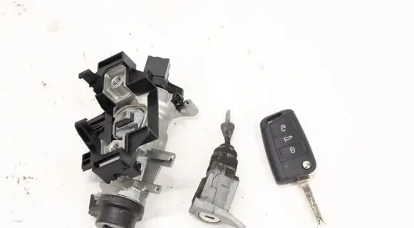Volkswagen Touran III Ignition lock 1K0905851