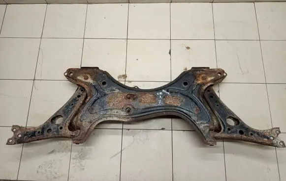 Toyota RAV 4 (XA20) Front subframe