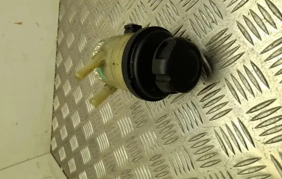 KIA Sorento Power steering fluid tank/reservoir 023