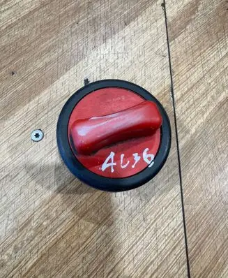 Mercedes-Benz S W220 Fuel tank filler cap A2204700705
