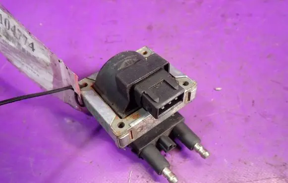 Renault Laguna I High voltage ignition coil 