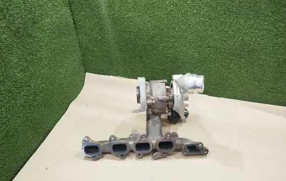 Renault Trafic III (X82) Turbo 144104384R 4947757800