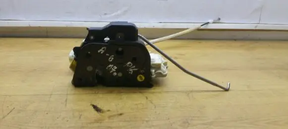 Audi A6 S6 C6 4F Front door lock 4F2937015