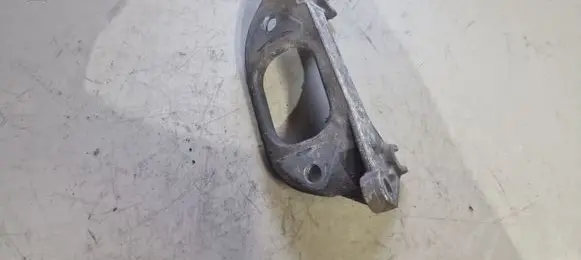 Renault Scenic II - Grand scenic II Engine mount bracket 8200209324