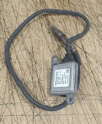 Mercedes-Benz ML W166 Lambda probe sensor A0009053706