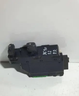 Volvo XC90 Electric window control switch 5586N3RUA
