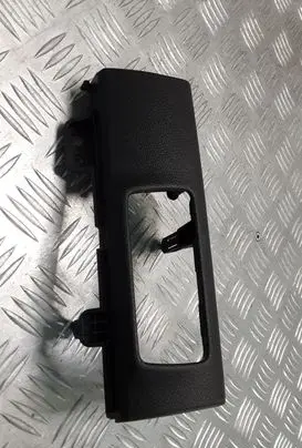 Dashboard lower bottom trim panel