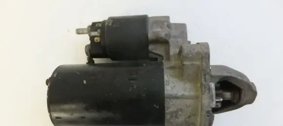 BMW 5 E39 Starter motor 0001108157 1740374