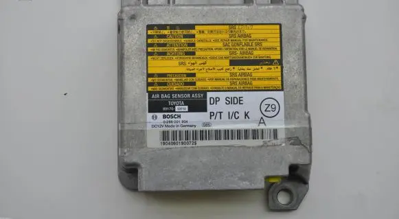 Lexus IS 220D-250-350 Airbag control unit/module 8917053110