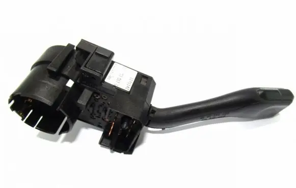 Volkswagen PASSAT B5 Light switch 8L0953513G
