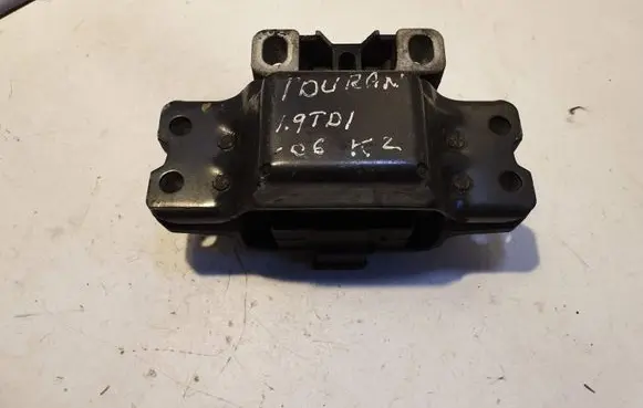 Volkswagen Touran I Engine mount bracket 173149