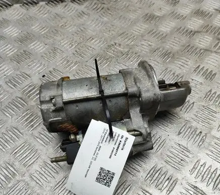 BMW X3 F25 Starter motor 7631558 4280009130