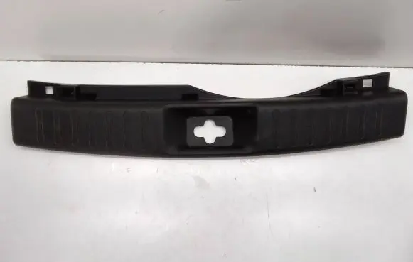 Nissan Juke I F15 Trunk/boot sill cover protection