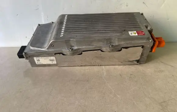 Audi Q7 4M Battery control module 4M0915253C