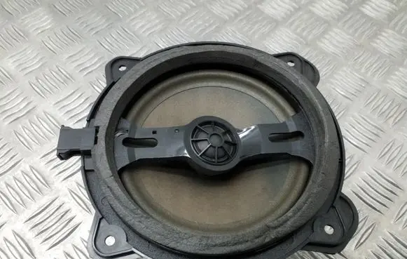 Audi A3 S3 A3 Sportback 8P Rear door speaker 8H0035411