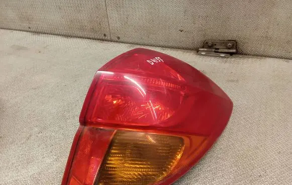 Subaru Legacy Rear/tail lights 22020792
