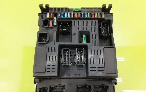 Peugeot 307 Comfort/convenience module 9644098280