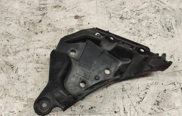 Volvo XC60 Front bumper mounting bracket 30764618