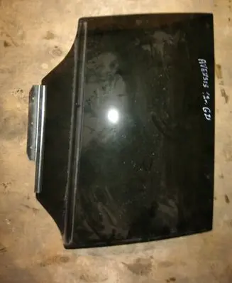 Toyota Avensis T270 Rear door window glass