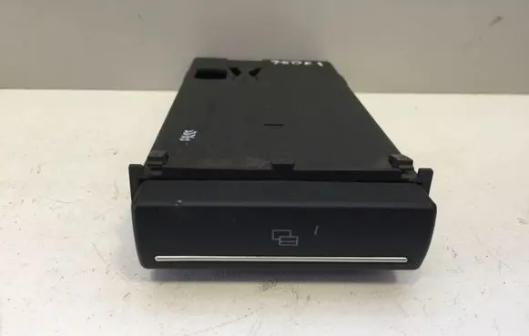 Audi A3 S3 8P Dashboard storage box/compartment 8P0941561D