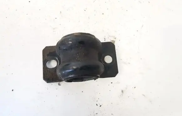 KIA Sorento Sway bar bush bracket, front 