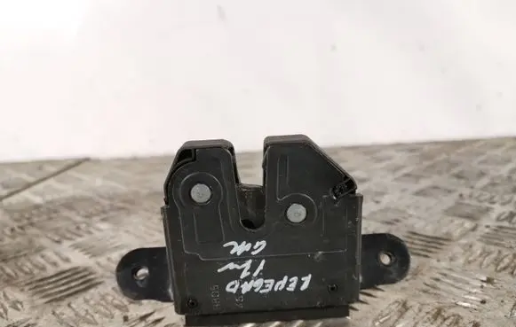Jeep Renegade Tailgate/trunk/boot lock/catch/latch 5206535