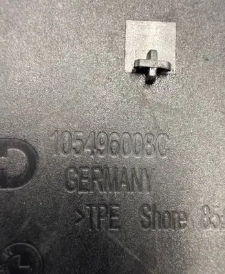 BMW 4 F36 Gran coupe Glove box pad 105496008