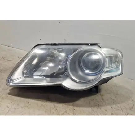 Volkswagen PASSAT B6 Headlight/headlamp 