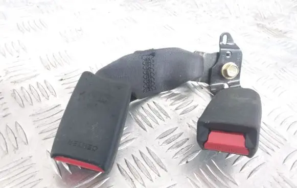 Subaru Legacy Rear seatbelt buckle