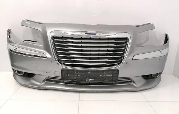 Chrysler 300C Front bumper