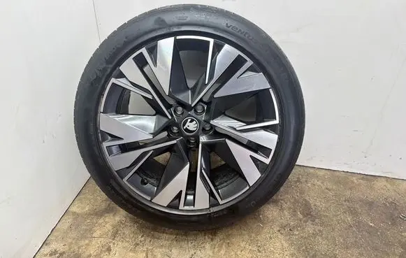 Skoda Elroq R20 alloy rim 5LA601025