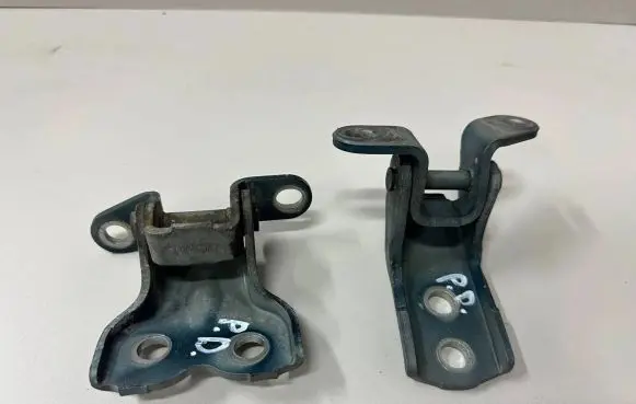 Front door hinge set