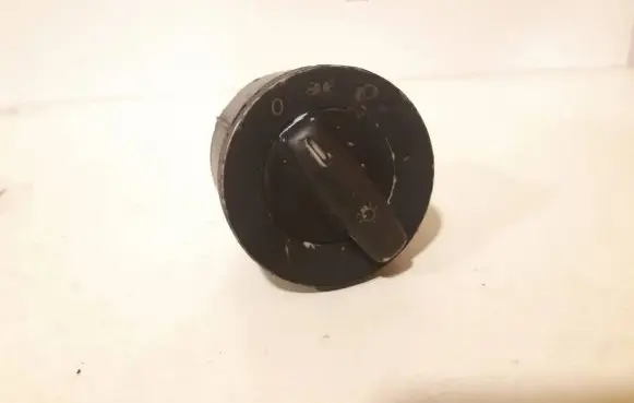 Volkswagen Touran I Light switch