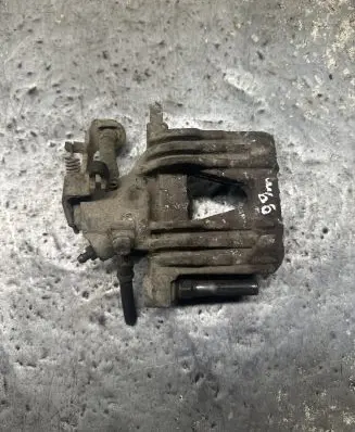 Opel Astra G Rear brake caliper