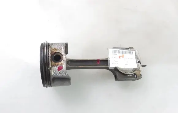 Ford Mondeo MK IV Piston with connecting rod