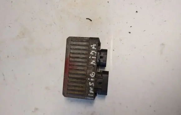 Opel Insignia A Glow plug pre-heat relay 0522122601
